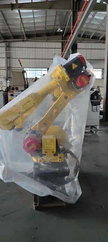 การเขียนโปรแกรมแขนหุ่นยนต์ Fanuc 6 แกน Fanuc จุดเชื่อมโหลด 2655 มม. 165 กก. ยาวพิเศษ