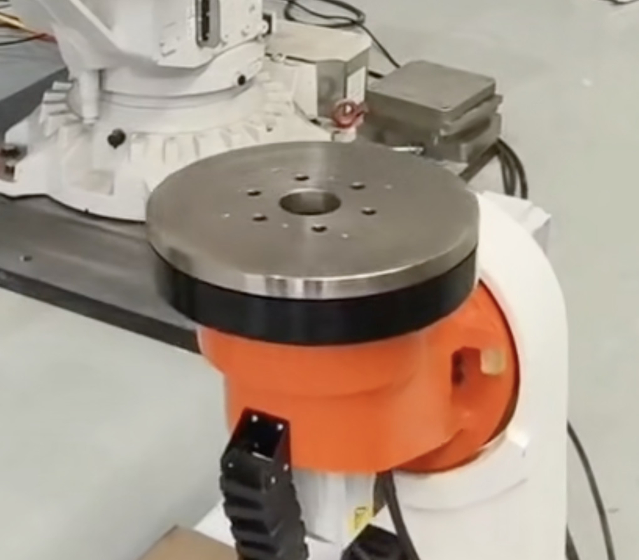 Fanuc Robot Positioner Robot ความสามารถในการขนส่งทางทะเล การฉีดพ่นพลาสติกบนเหล็ก