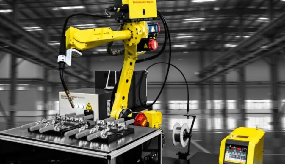 Fanuc แขนหุ่นยนต์ขนาดเล็ก 6 แกน Fanuc LR MATE 200iD/7H โหลด 7KG ส่วนต่อแขน 717 มม.