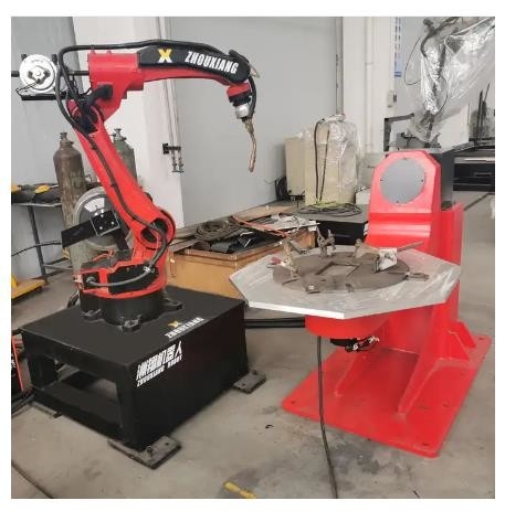 FANUC เครื่องกำหนดตำแหน่งหุ่นยนต์แกนคู่ L Type Arc Welding Robotic Positioner 300KG 450mm