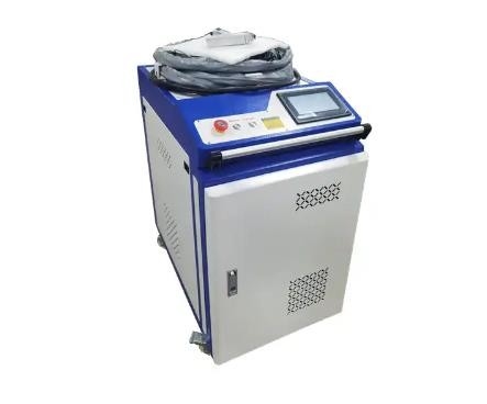 เครื่องเชื่อมเลเซอร์จุดสแตนเลสอัตโนมัติ Robot Hand Master Cutting Cleaning 3 In 1 2000w