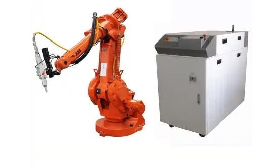 ระบบหุ่นยนต์เชื่อมไฟเบอร์เลเซอร์ ABB Kuka Fanuc แขนหุ่นยนต์ 6 แกนความลึก 0.04-6 มม.
