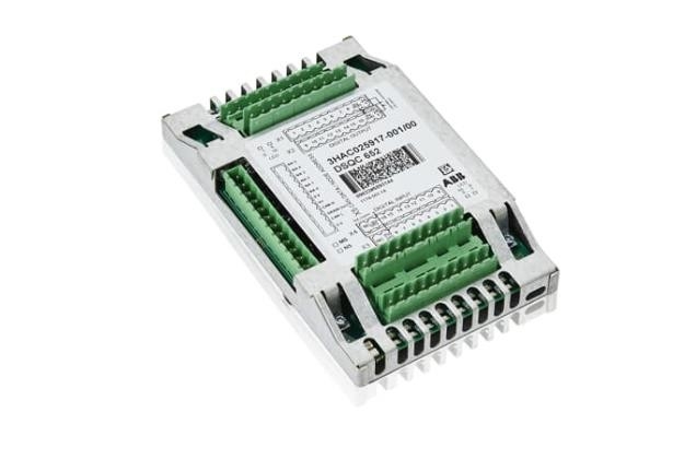 บอร์ด Dsqc 652 Abb 3HAC025917-001 พิกัดแรงดันไฟฟ้า 100-240 VAC