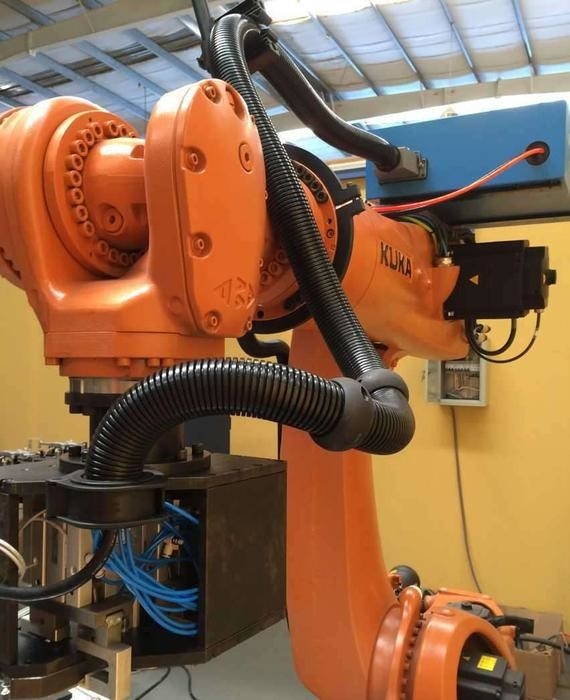 แพ็คเสื้อหุ่นยนต์ 20 กิโลกรัม สําหรับ FANUC 165F ABB 6700 KUKA KR210 EW-01-FANUC165F SD-70-A136