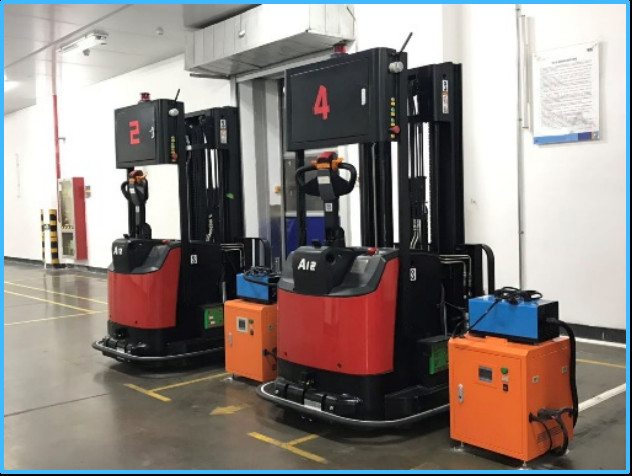 โรบอตฟอร์คลิฟต์ AGV ความเร็วปรับได้ 0-1500 มม/วินาที 270 กิโลกรัม น้ําหนักของตัวเอง มีใบรับรอง CE