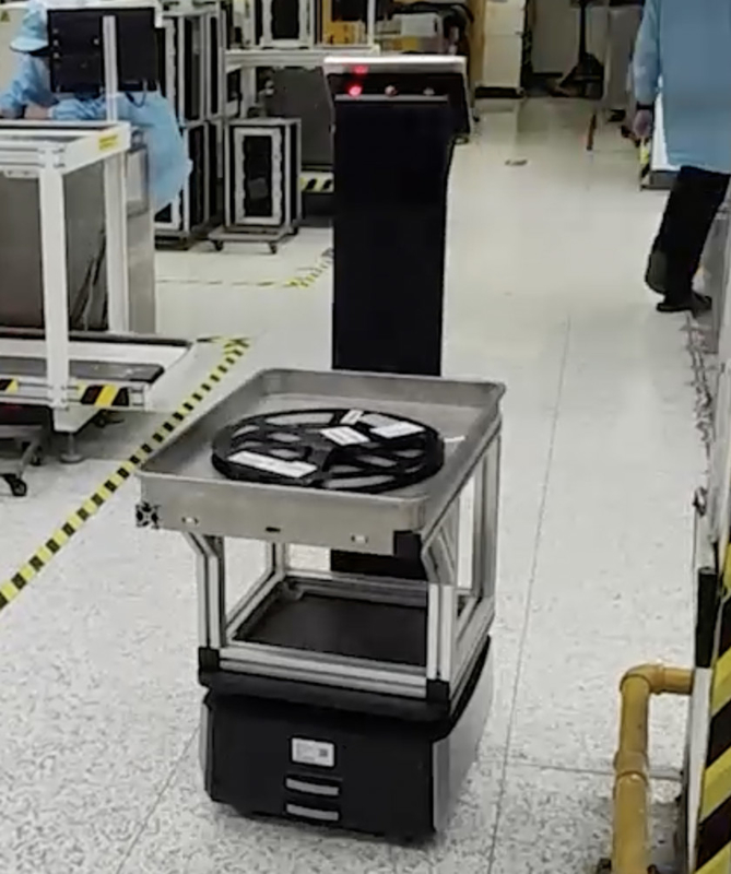 ความเร็ว 1.2m/s โรบอตเคลื่อนไหวอิสระ พร้อมแบตเตอรี่ 16AH 3-4H ชาร์จเวลา HDMI Port